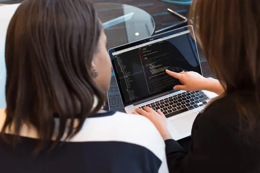 curso-gratuito-de-programacao-para-meninas-abre-inscricoes-para-nova-turma