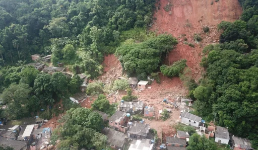 deslizamento-guaruja